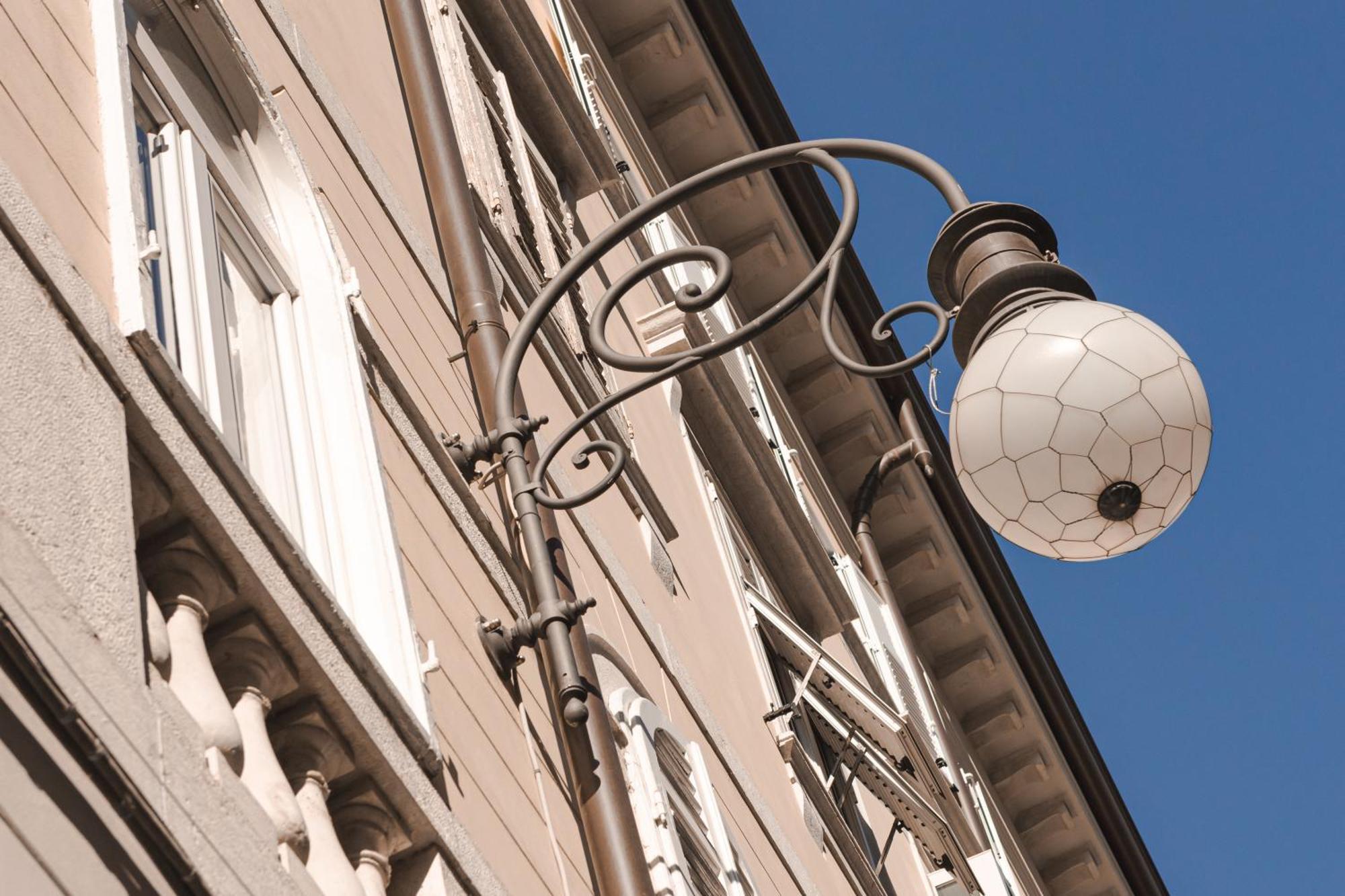 Apartament Mansarda Piazza Venezia Triest Zewnętrze zdjęcie